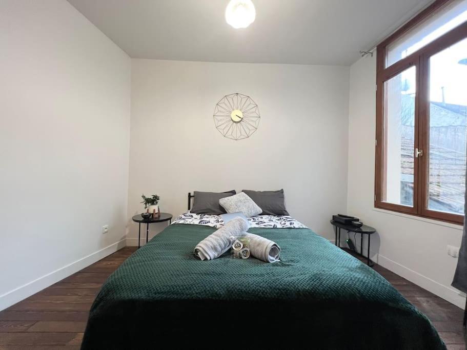 Le Petit Nid A 2 Min Gare / Centre Meulan Apartman Kültér fotó